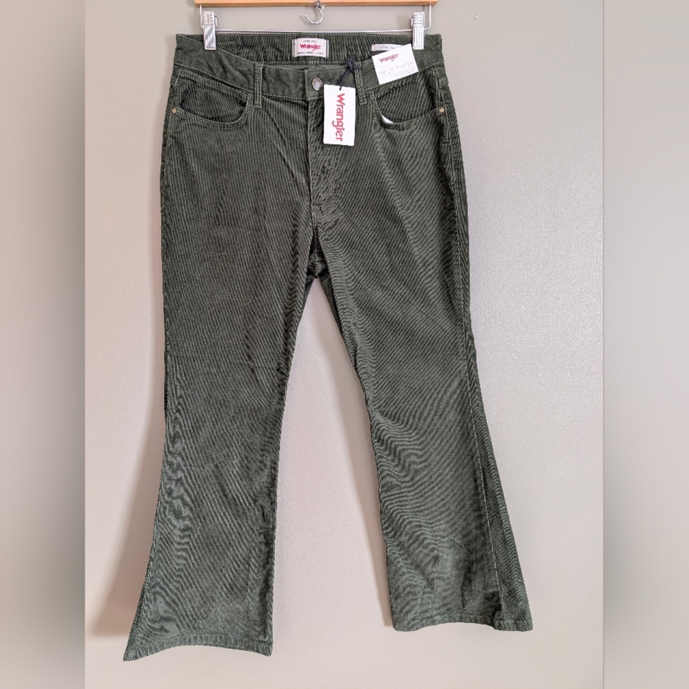 Wrangler Fierce Flare Corduroy Jeans NWT Size 12
